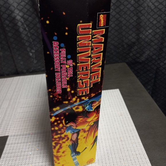 1997 Toy Biz Marvel Universe Jean Grey 10 inch Tall Fully Poseable - Picture 6 of 9